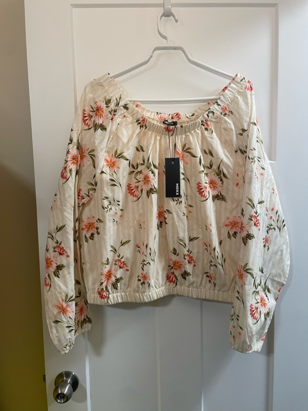 MEXX Women’s Floral Off-Shoulder Top - White/Cream with Pink Flowers